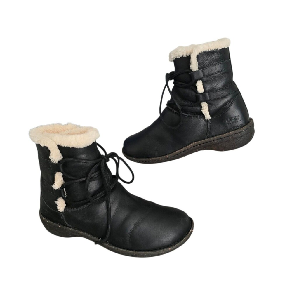 Ugg Caspia Boots Womens Size 9 Black Leather Shearling Lined Lace Up Booties